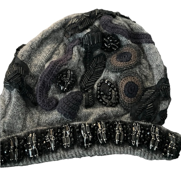 stunning beanie hat with and bordered beaded have h - Picture 3 of 8